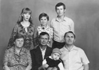Светлана Цыбина с семьей